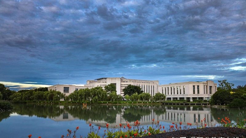 成都电子配件批发市场一平方价格解析